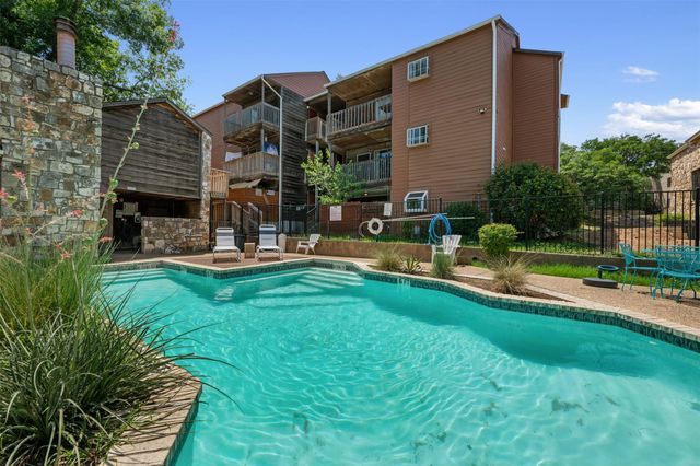 6903 Deatonhill DR 15, Austin, TX 78745