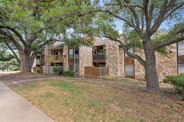 6903 Deatonhill DR 15, Austin, TX 78745