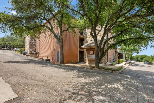 6903 Deatonhill DR 15, Austin, TX 78745