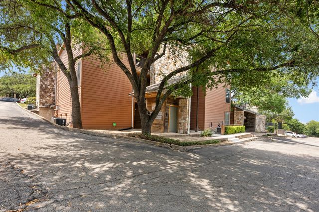 6903 Deatonhill DR 15, Austin, TX 78745
