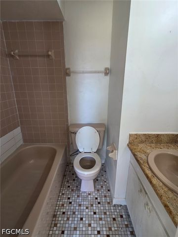 219 Beth Stacey BLVD, Lehigh Acres, FL 33936