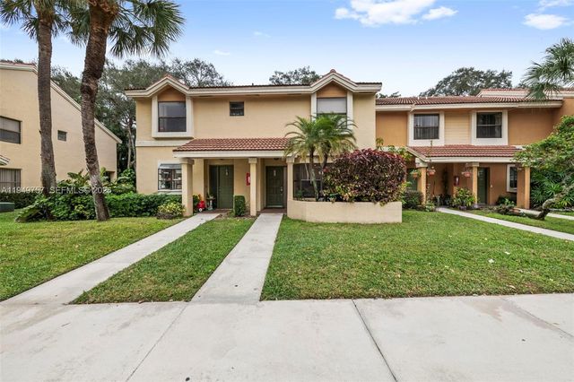 3726 Coral Tree Cir 3726, Coconut Creek, FL 33073