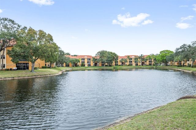 3726 Coral Tree Cir 3726, Coconut Creek, FL 33073