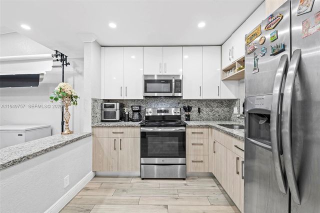 3726 Coral Tree Cir 3726, Coconut Creek, FL 33073