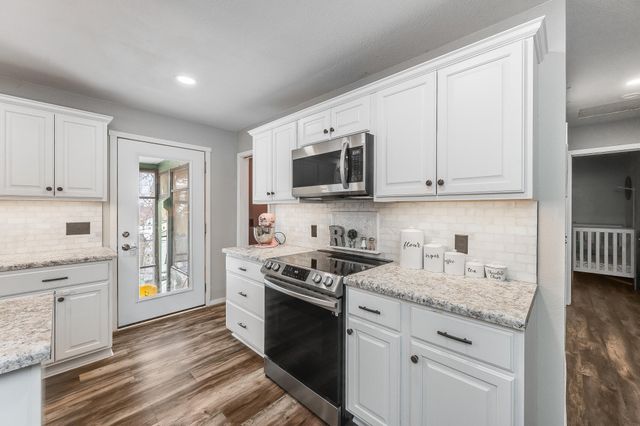 629 Olson Avenue, Windom, MN 56101