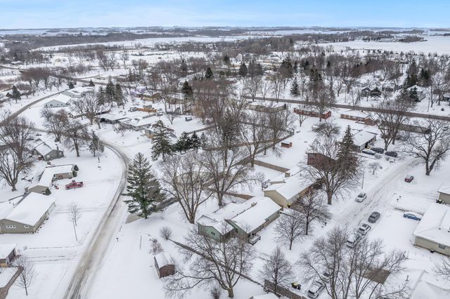 629 Olson Avenue, Windom, MN 56101