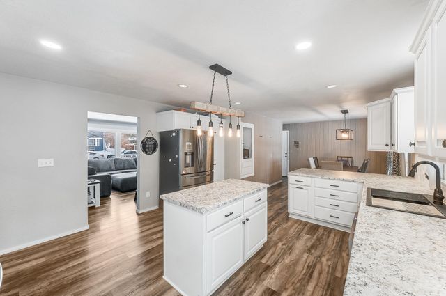 629 Olson Avenue, Windom, MN 56101