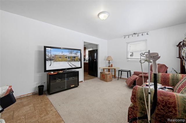 215 W Ainsworth Street, Ypsilanti, MI 48197