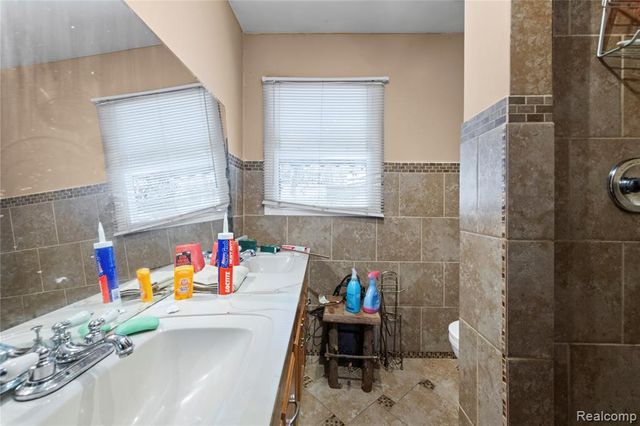 215 W Ainsworth Street, Ypsilanti, MI 48197