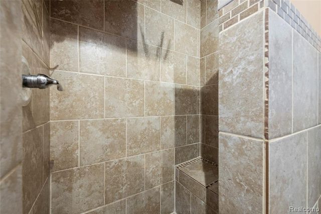 215 W Ainsworth Street, Ypsilanti, MI 48197