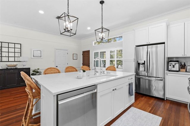 1920 WISTERIA STREET, Sarasota, FL 34239