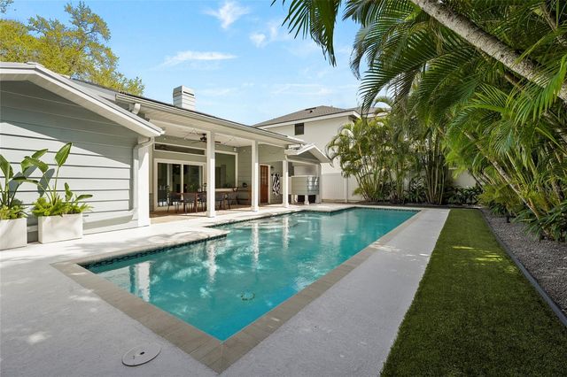 1920 WISTERIA STREET, Sarasota, FL 34239