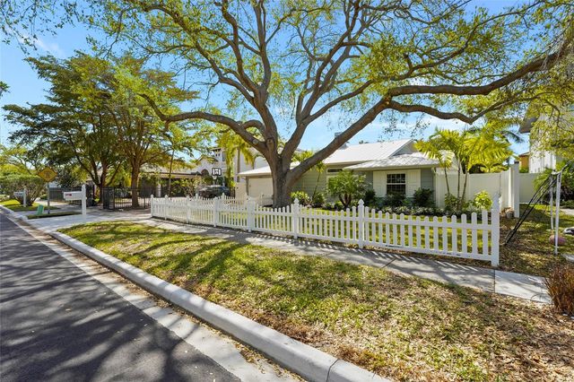 1920 WISTERIA STREET, Sarasota, FL 34239