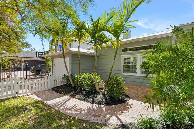 1920 WISTERIA STREET, Sarasota, FL 34239