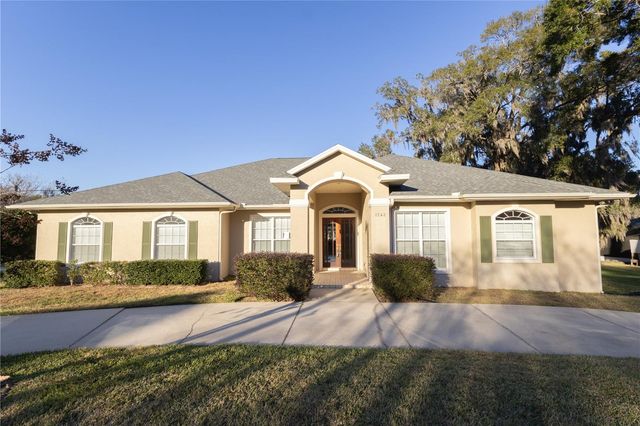 2243 SE LAUREL RUN DRIVE, Ocala, FL 34471