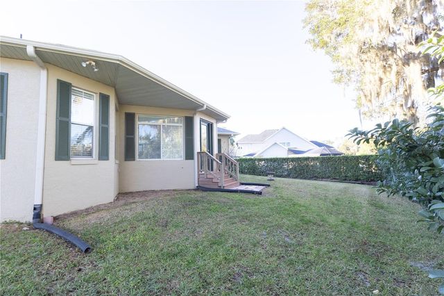 2243 SE LAUREL RUN DRIVE, Ocala, FL 34471