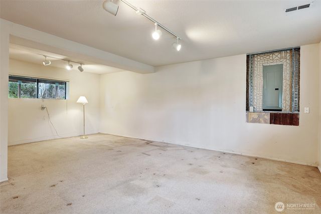 19624 62nd Avenue NE, Kenmore, WA 98028