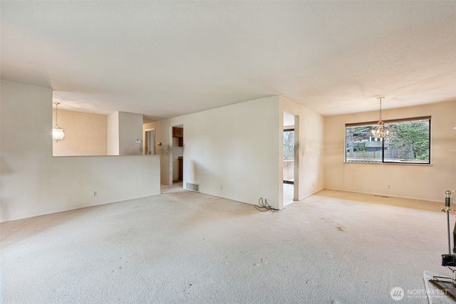 19624 62nd Avenue NE, Kenmore, WA 98028