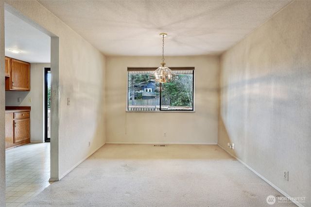 19624 62nd Avenue NE, Kenmore, WA 98028