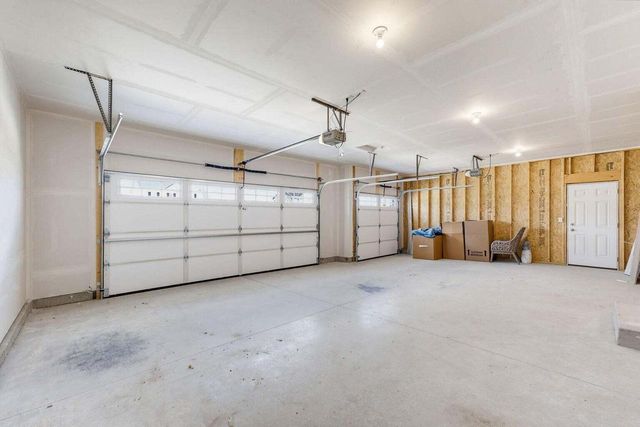 N156W19311 East Gate DRIVE, Jackson, WI 53037