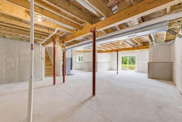 N156W19311 East Gate DRIVE, Jackson, WI 53037