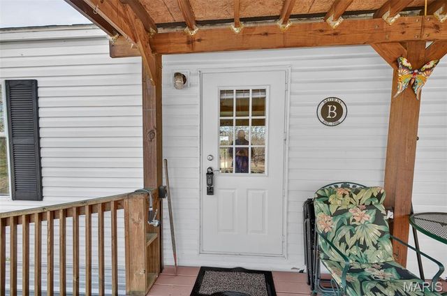 19661 Clover Road, Lebanon, MO 65536