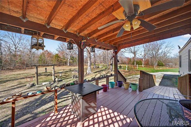 19661 Clover Road, Lebanon, MO 65536