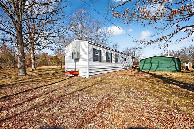 19661 Clover Road, Lebanon, MO 65536