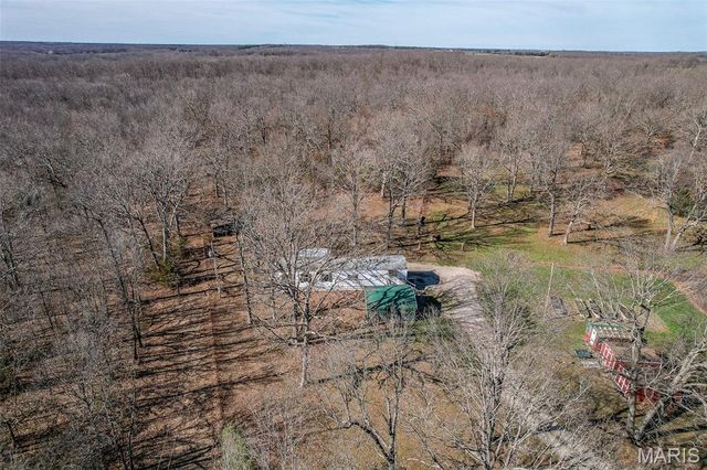 19661 Clover Road, Lebanon, MO 65536