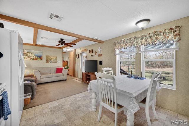 19661 Clover Road, Lebanon, MO 65536