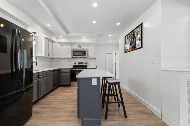 949 Union St, Rockland, MA 02370