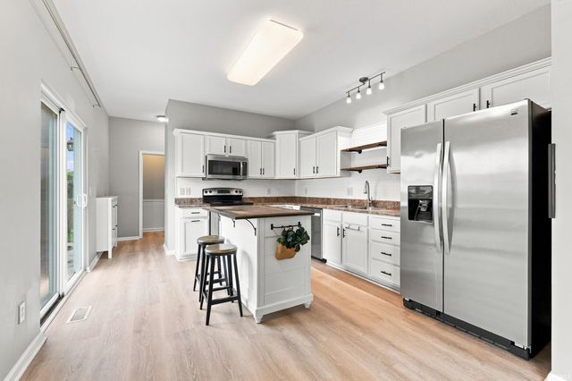15505 Cromwillow Court, Huntertown, IN 46748