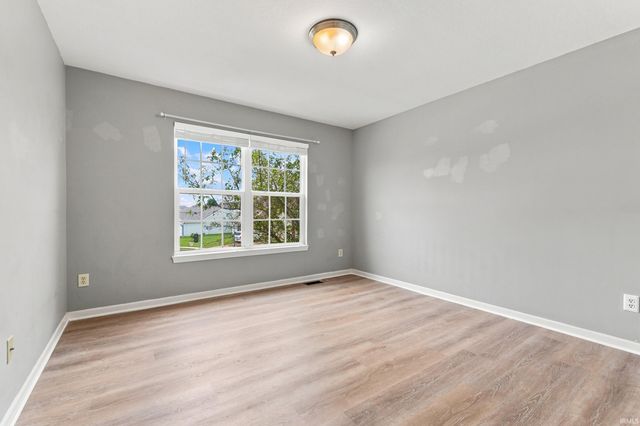 15505 Cromwillow Court, Huntertown, IN 46748