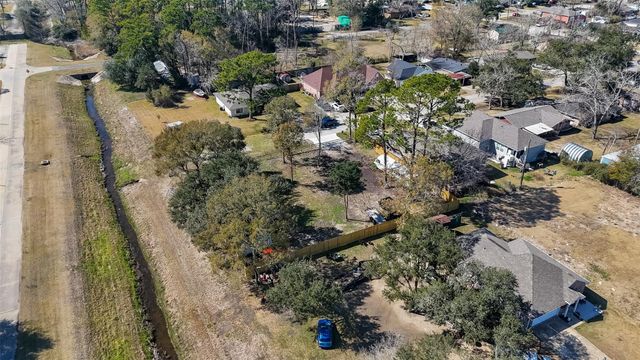 3395 Avenue G, Dickinson, TX 77539