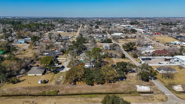3395 Avenue G, Dickinson, TX 77539