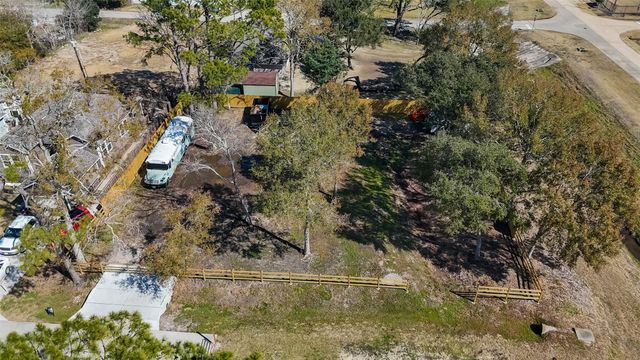 3395 Avenue G, Dickinson, TX 77539