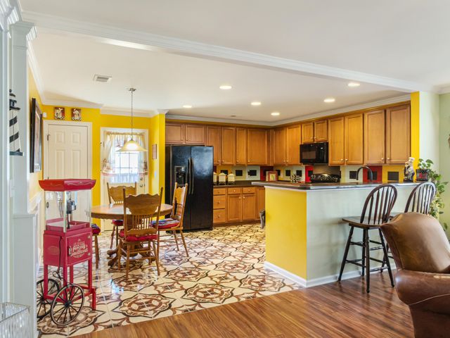 408 Lakewind Drive, Moncks Corner, SC 29461