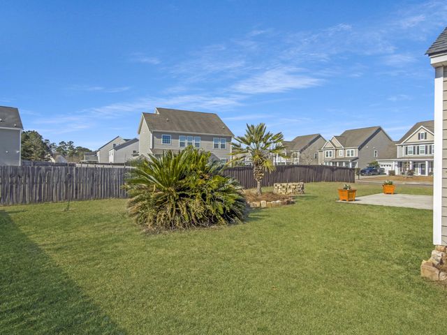 408 Lakewind Drive, Moncks Corner, SC 29461