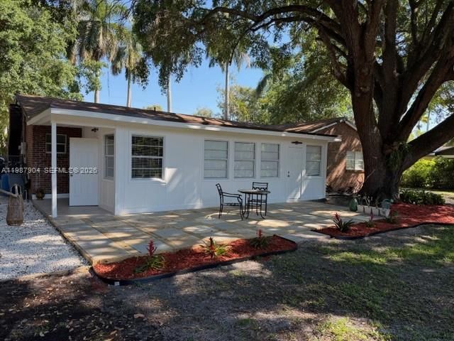 4556 Woodmere Ln, Lake Worth, FL 33463