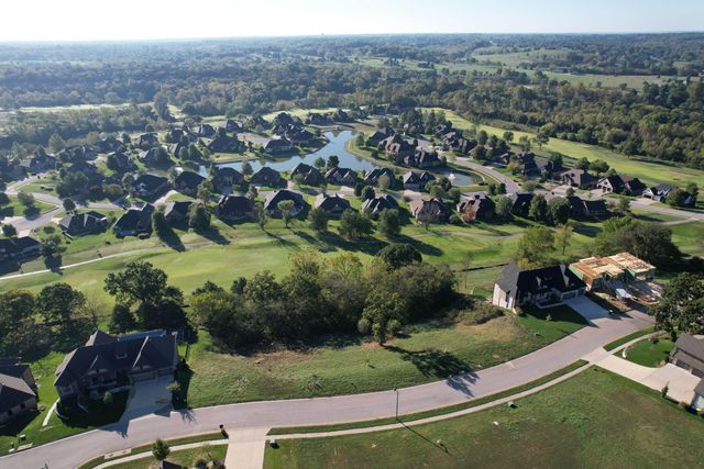 3240 W Bluffview Street, Springfield, MO 65810