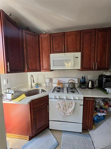 10138 131st Street, Richmond Hill S., NY 11419