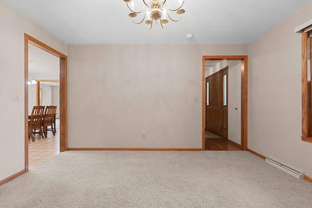 2055 LYNN DRIVE, Neenah, WI 54956
