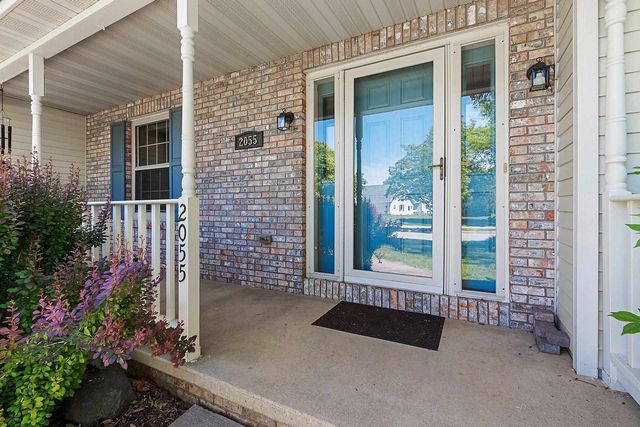 2055 LYNN DRIVE, Neenah, WI 54956