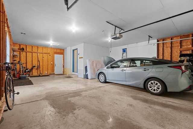 2055 LYNN DRIVE, Neenah, WI 54956