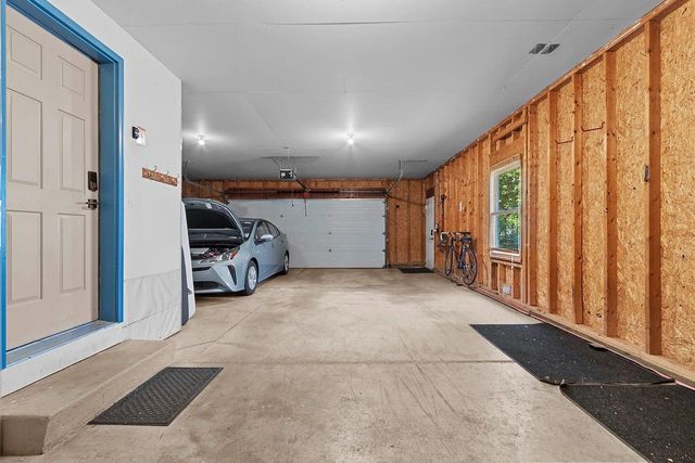 2055 LYNN DRIVE, Neenah, WI 54956