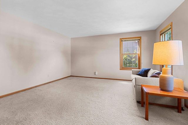 2055 LYNN DRIVE, Neenah, WI 54956