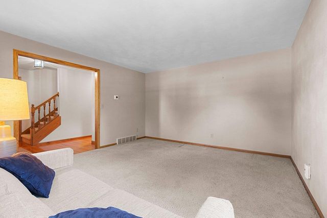 2055 LYNN DRIVE, Neenah, WI 54956