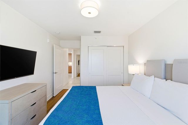 24 AVALON STREET 802, Clearwater, FL 33767