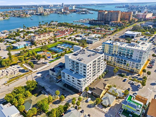 24 AVALON STREET 802, Clearwater, FL 33767