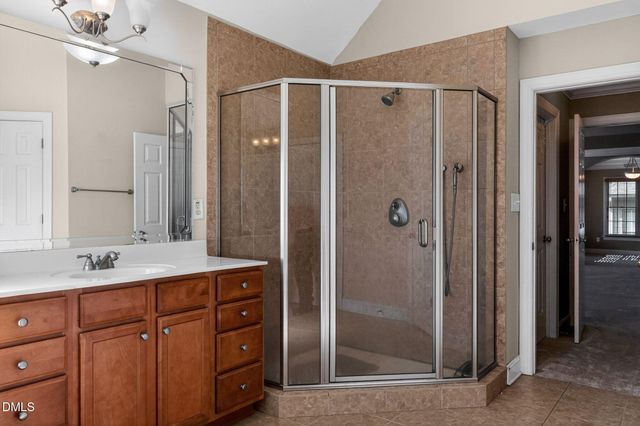 108 Shadow Oak Lane, Fayetteville, NC 28303